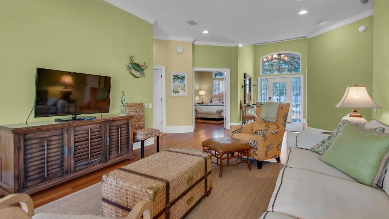 Emerald Pearl Destin
