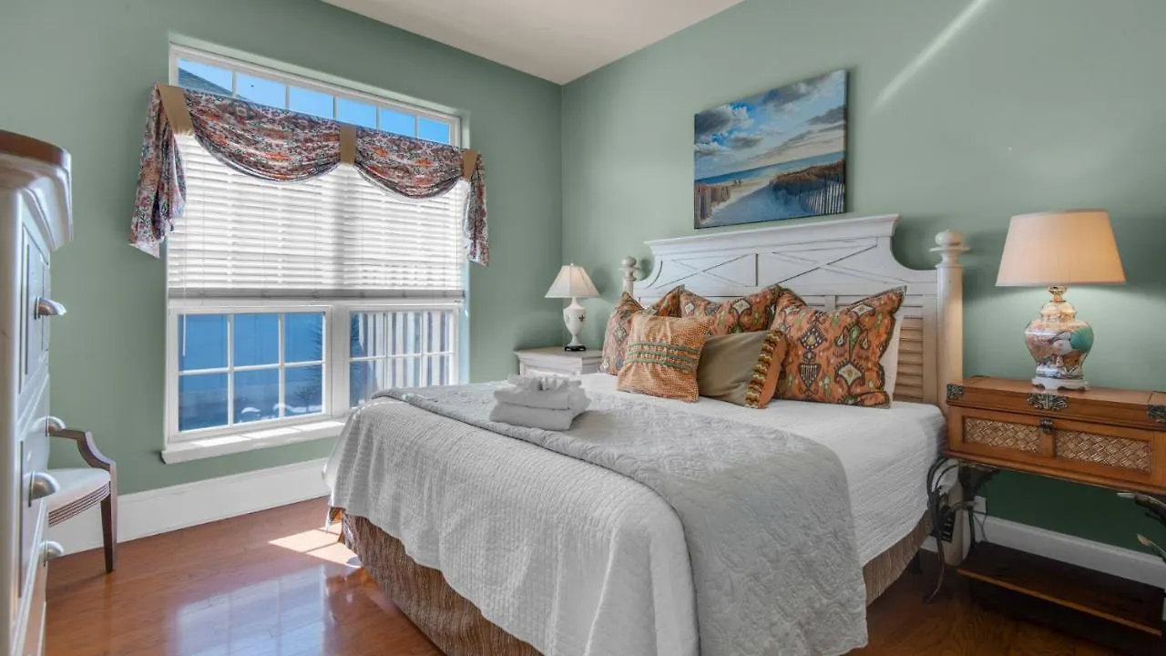 Emerald Pearl Destin