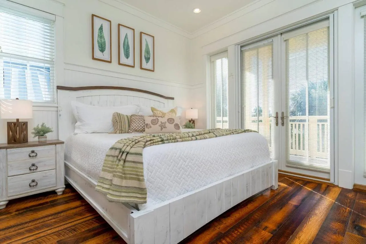 Pointe 3586 - Emerald Breeze Hideaway *
