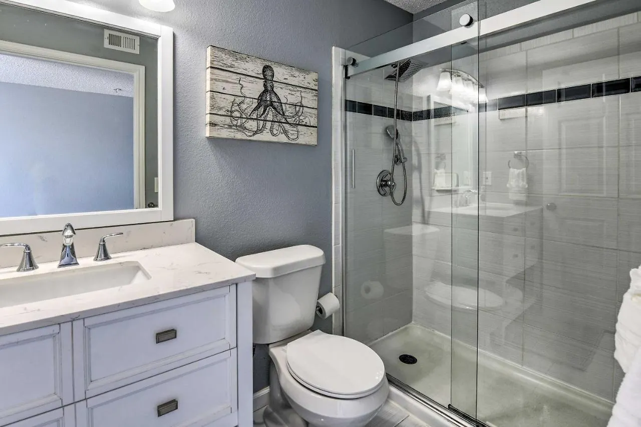 Apartment With Pool Access In Indian Lake! Destin