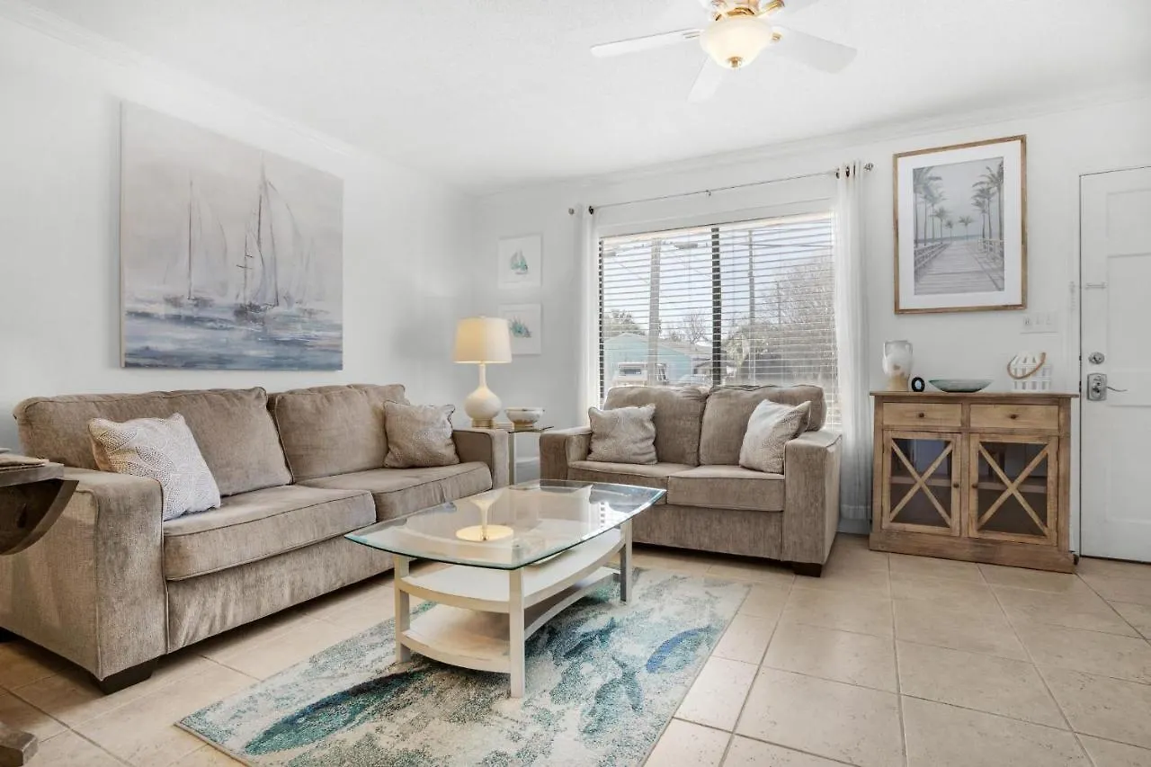 Sandprints B3 * Destin