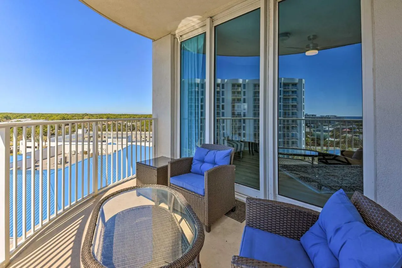 Apartment Modern With Balcony - Walk To Beach!