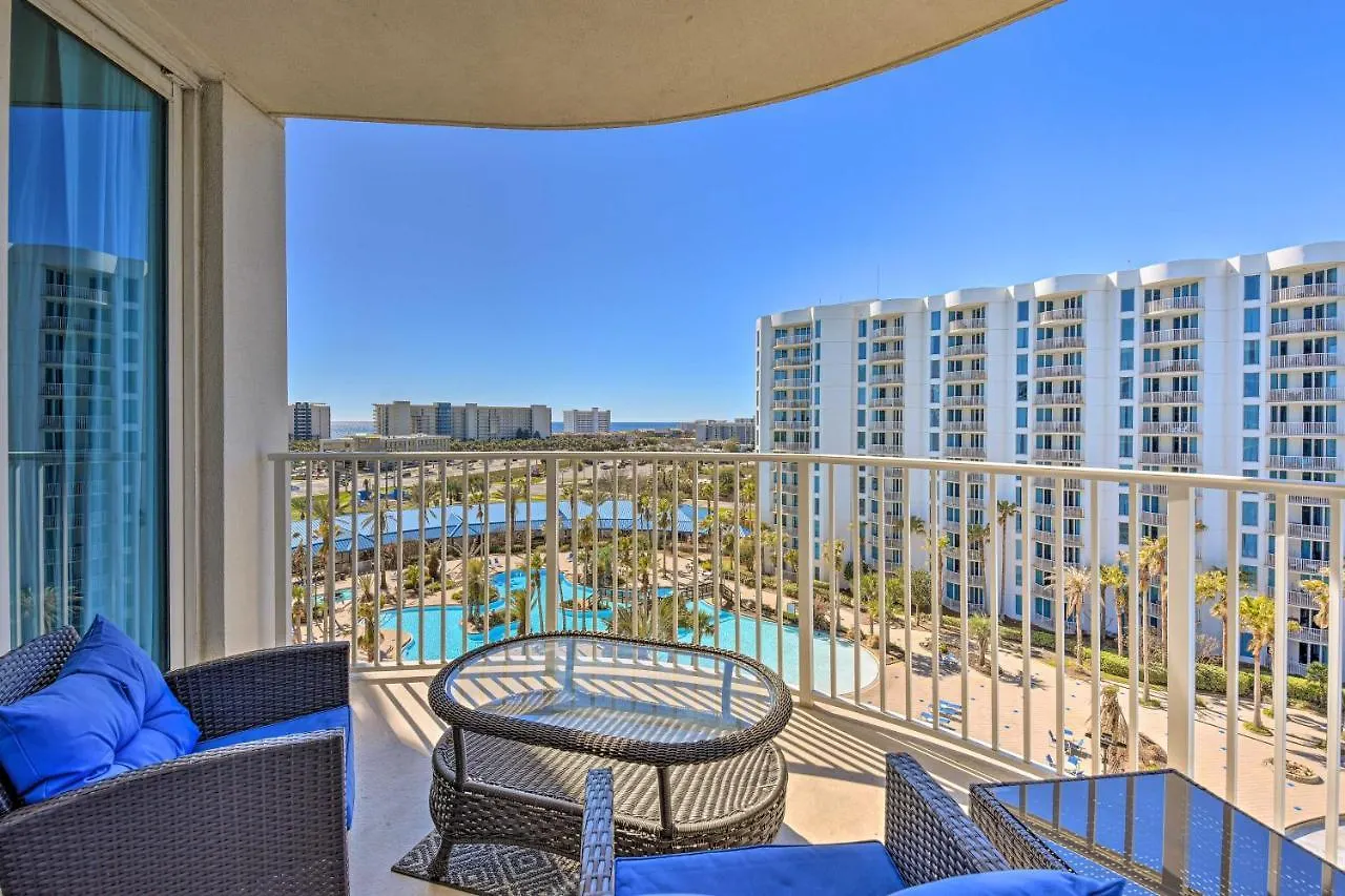 Modern With Balcony - Walk To Beach!