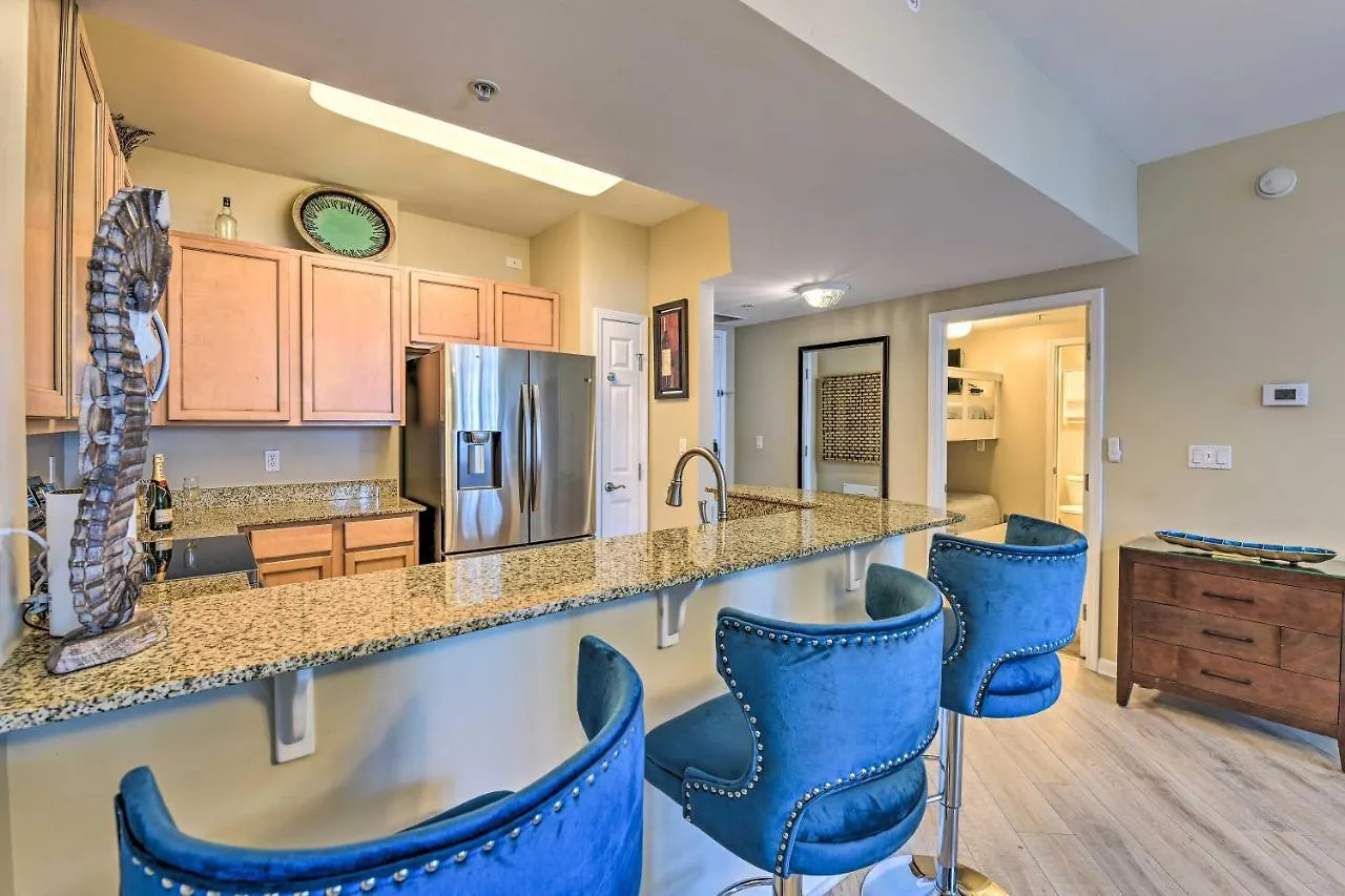 Modern With Balcony - Walk To Beach! Destin