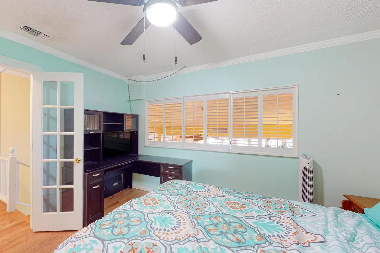 Bayfront Beauty Holiday home
