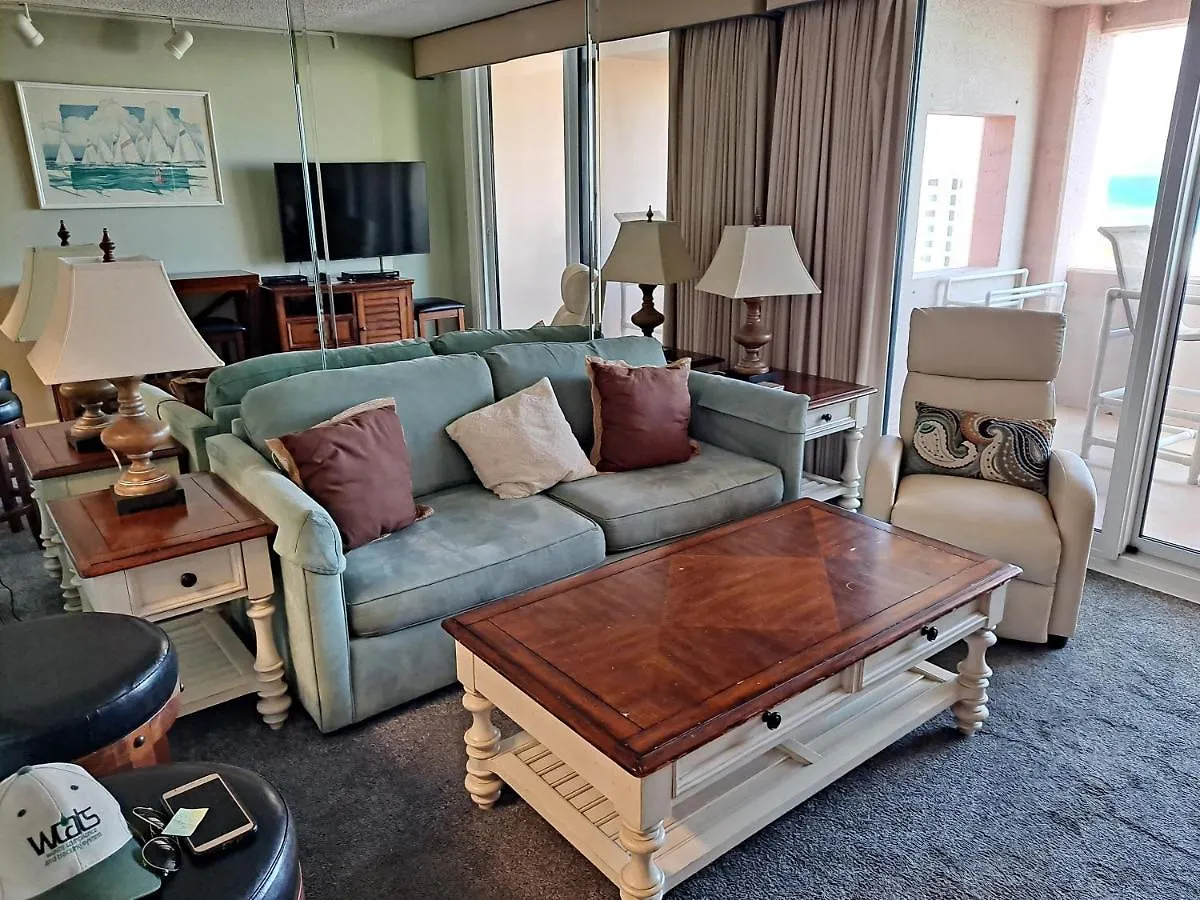 Penthouse At Jetty East 613b 2/2 Apartment