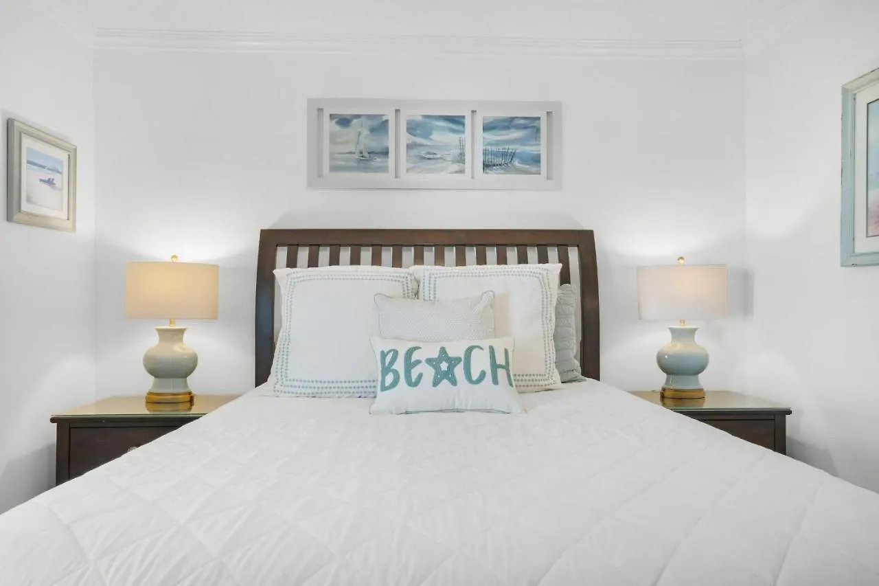 Sandprints B3 * Destin
