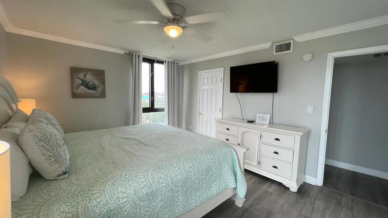 Coastal Tides At Enclave 403a *