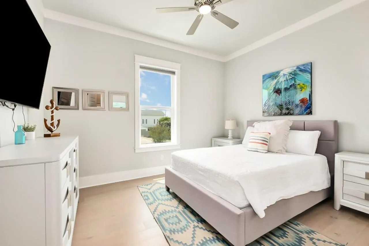 Grand Tran Chateau * Destin
