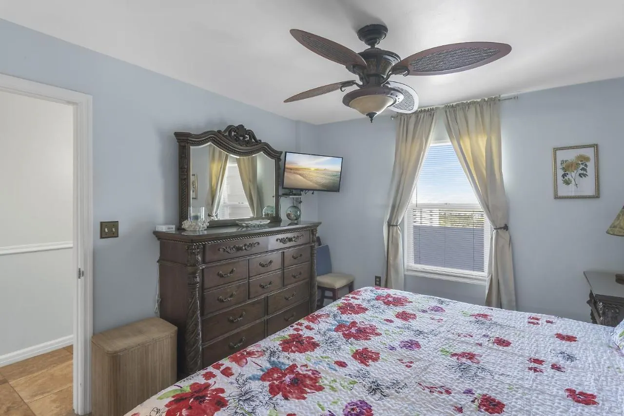 Front 18th Flr, Ocean View, New Upgrades
