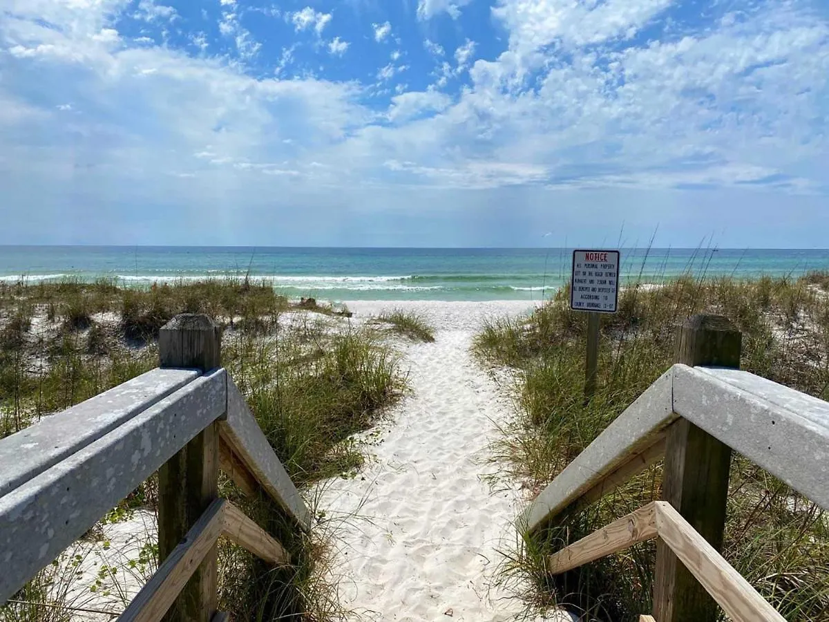 Holiday home Margarita Destin