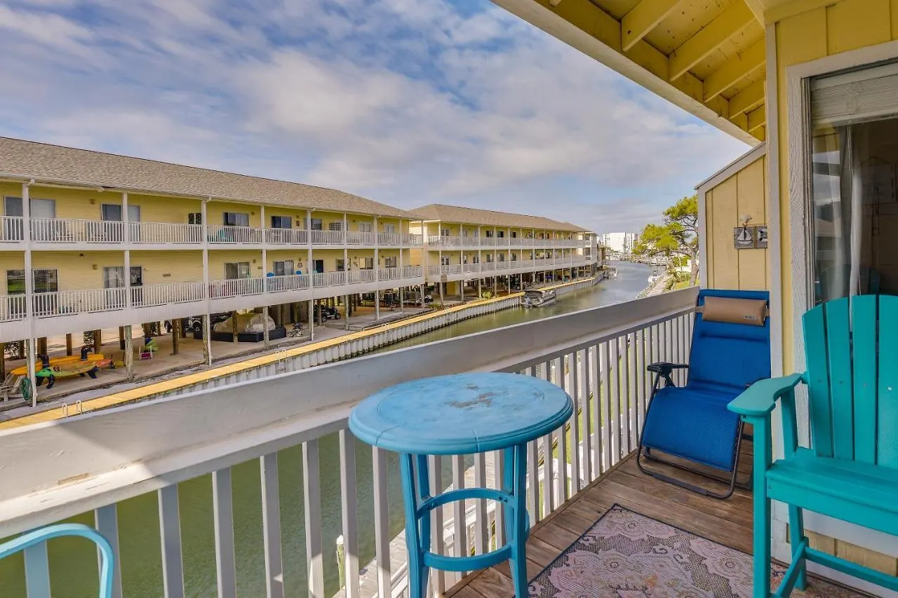 Canalfront With Pool - Walk To Beach! Apartment Destin