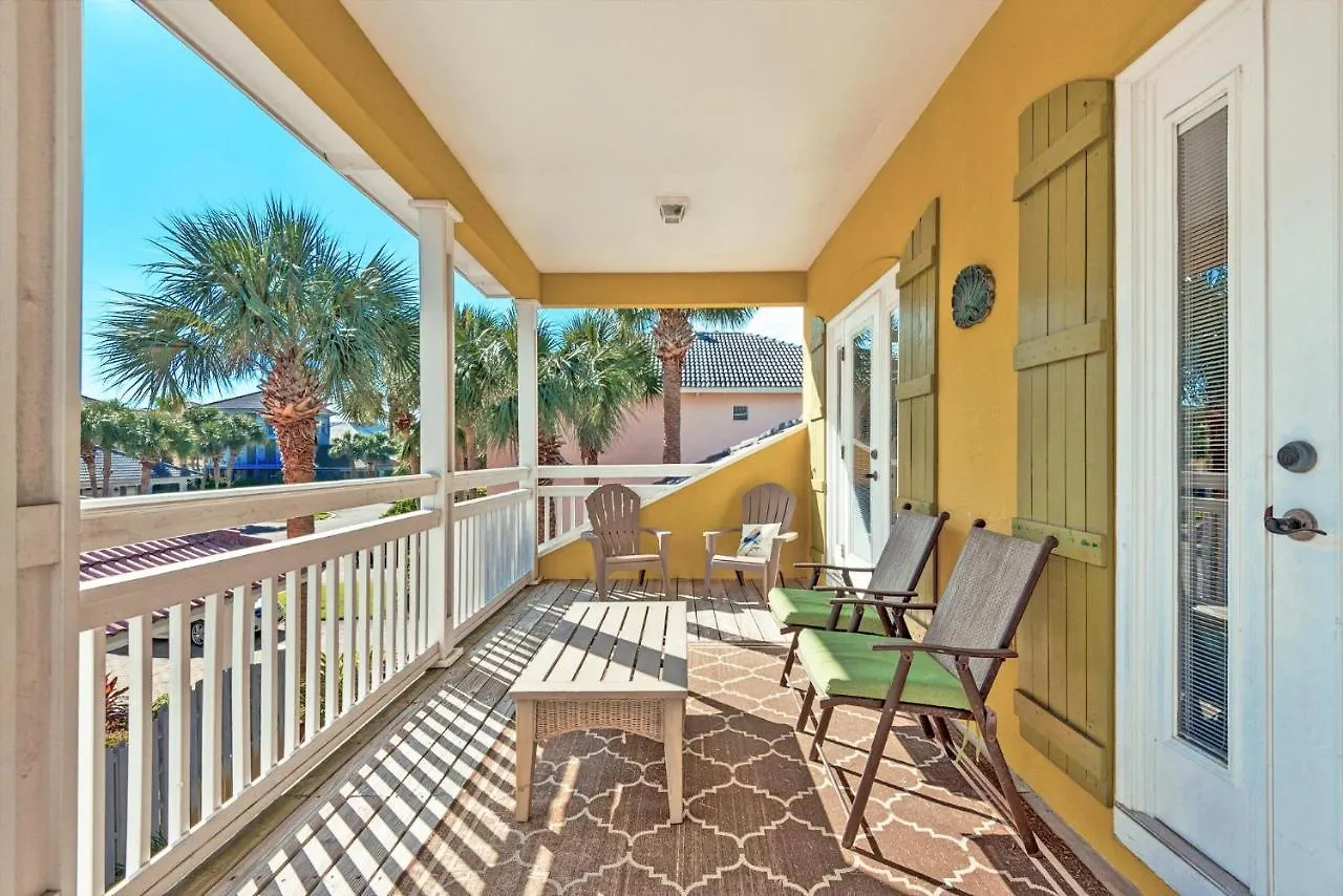 Coconut Cove Holiday home *