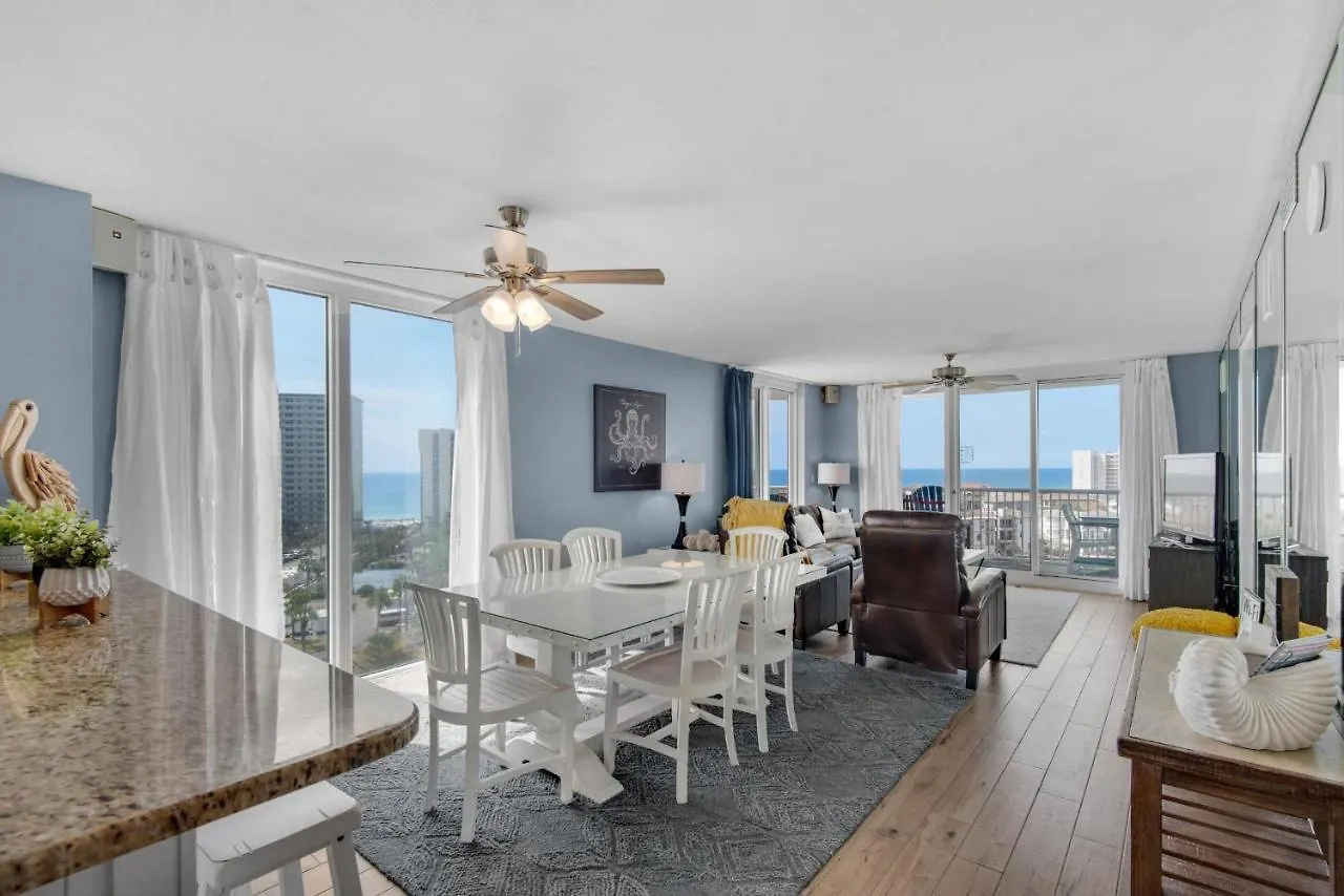 Pelican Terrace 807