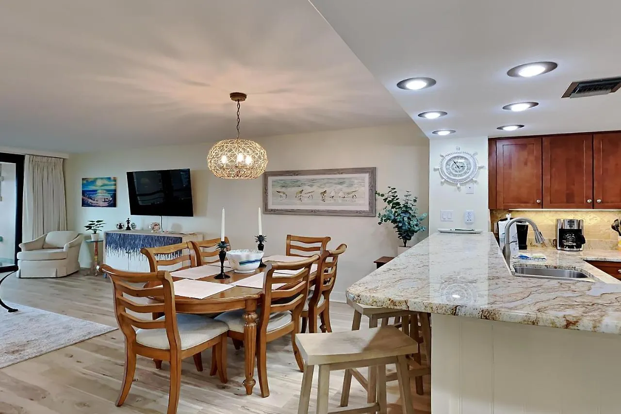 Edgewater 1204 *