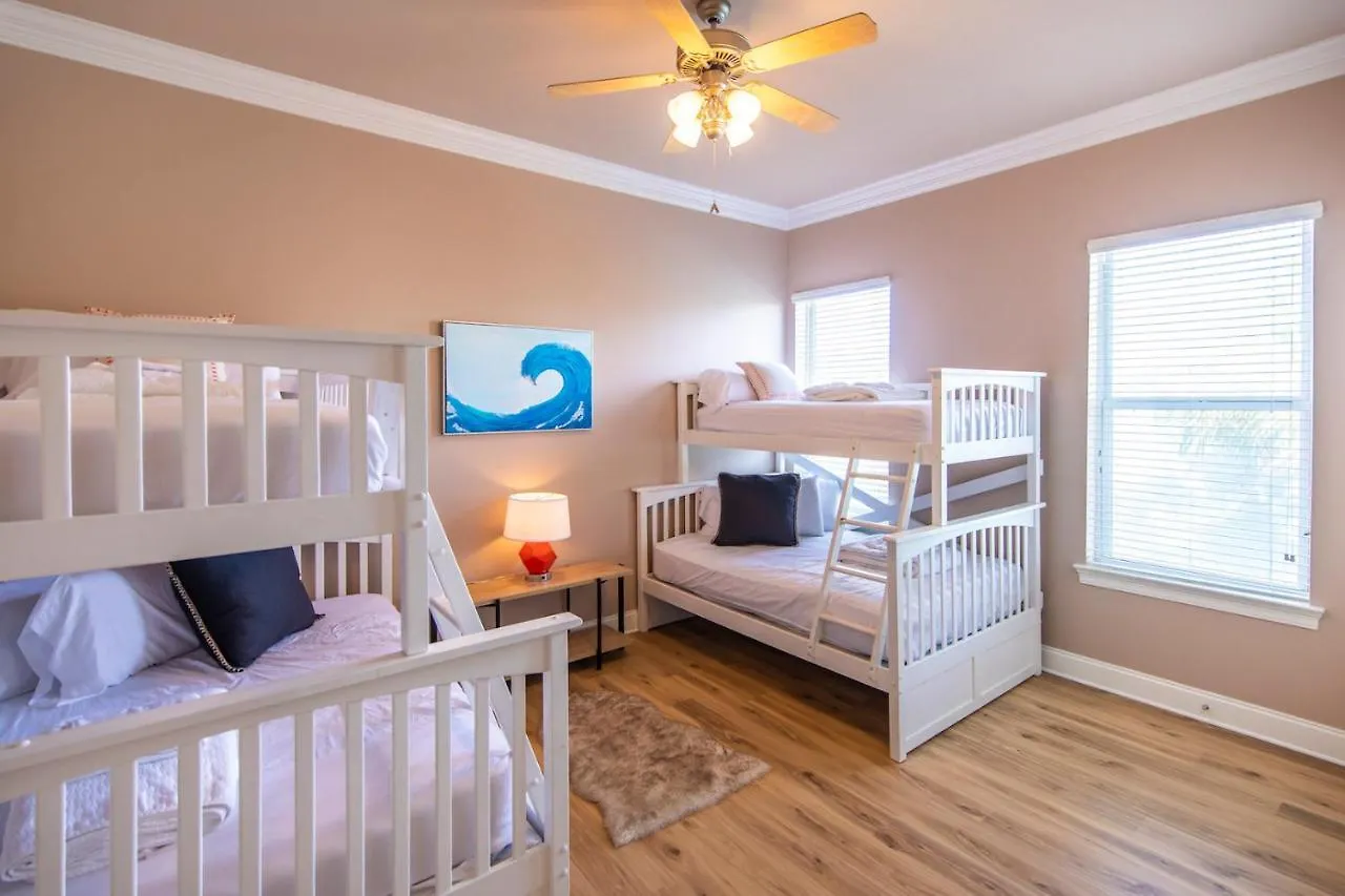 Sandy Retreat Holiday home
