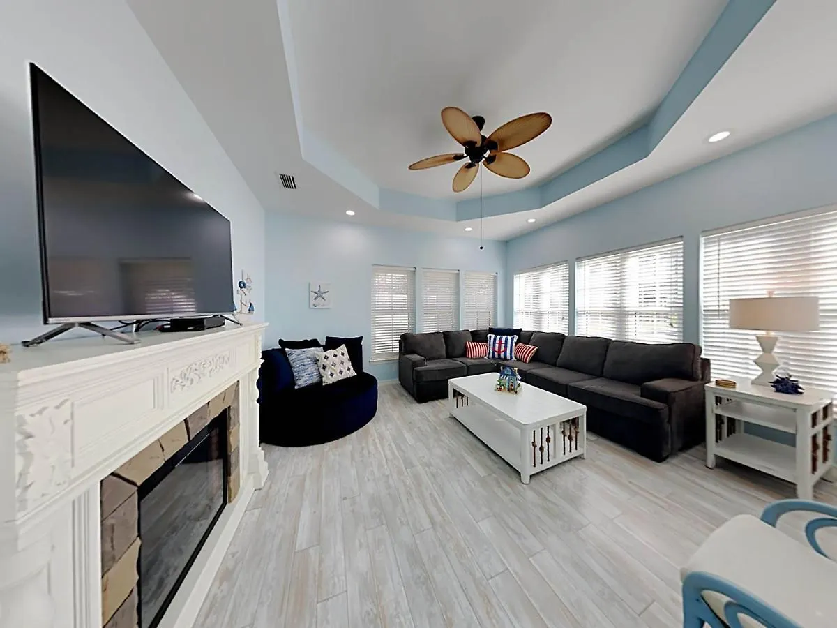 Suzwinks House *