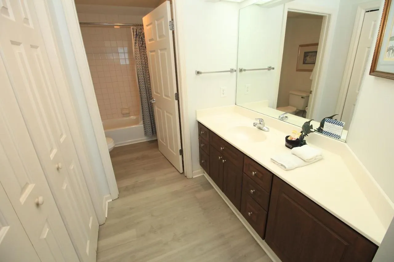 3br Beachfront 16th Flr Two Master Bedrooms, Pool Fitness Center At Westwinds بيت للعطل