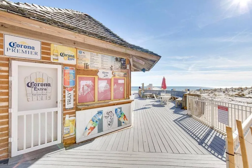 Daire Pelican Resort-walkout Unit-on The
