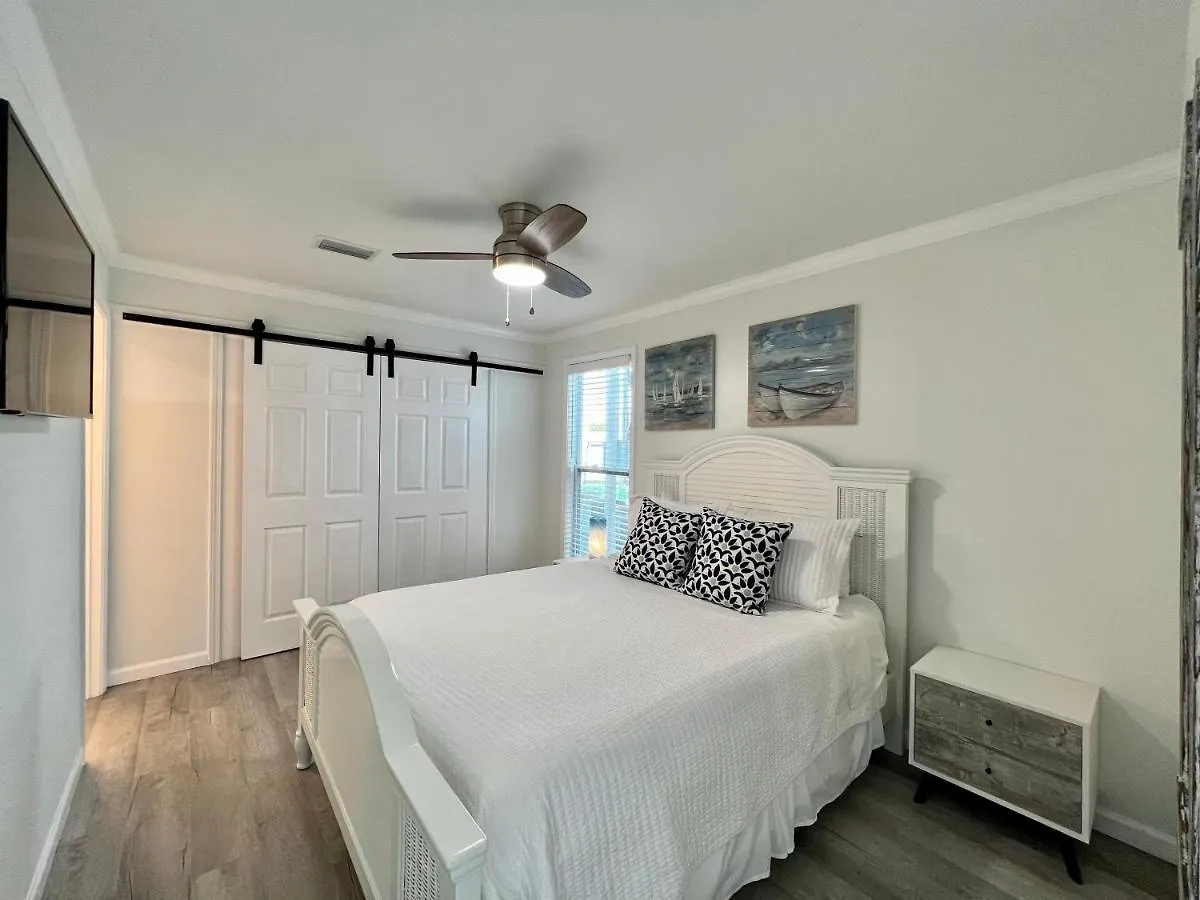 Sandpiper Cove 1006 Holiday home Destin