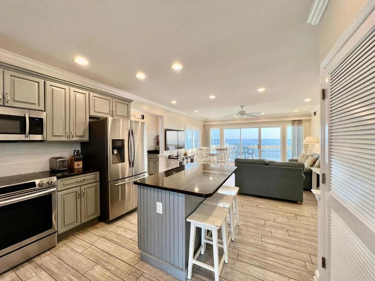 Sandpiper Cove 1156 *