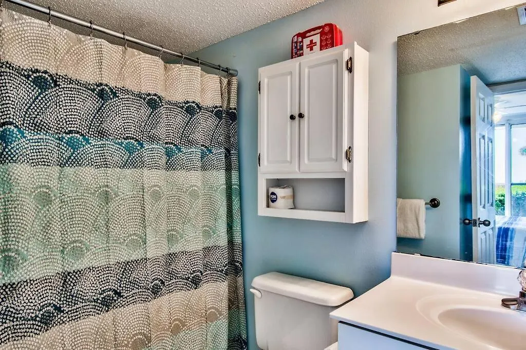 Daire Pelican Resort-walkout Unit-on The *