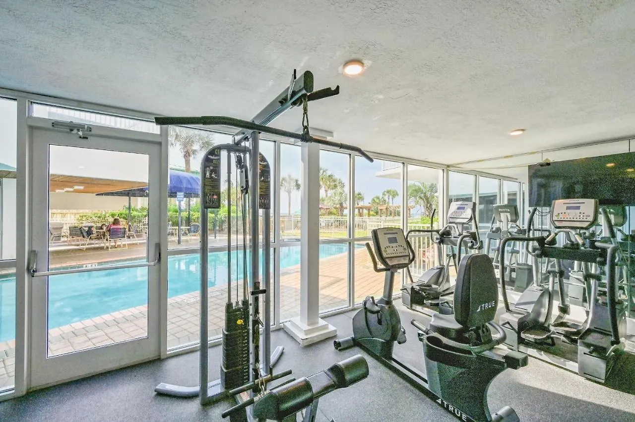 Amazing In With Outdoor Swimming Pool And 2 Bedrooms Apartment *
