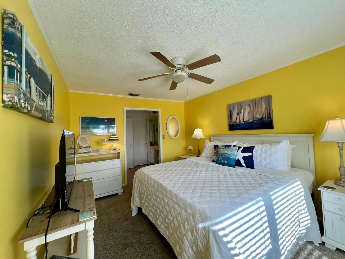 Sandpiper Cove 2073 *