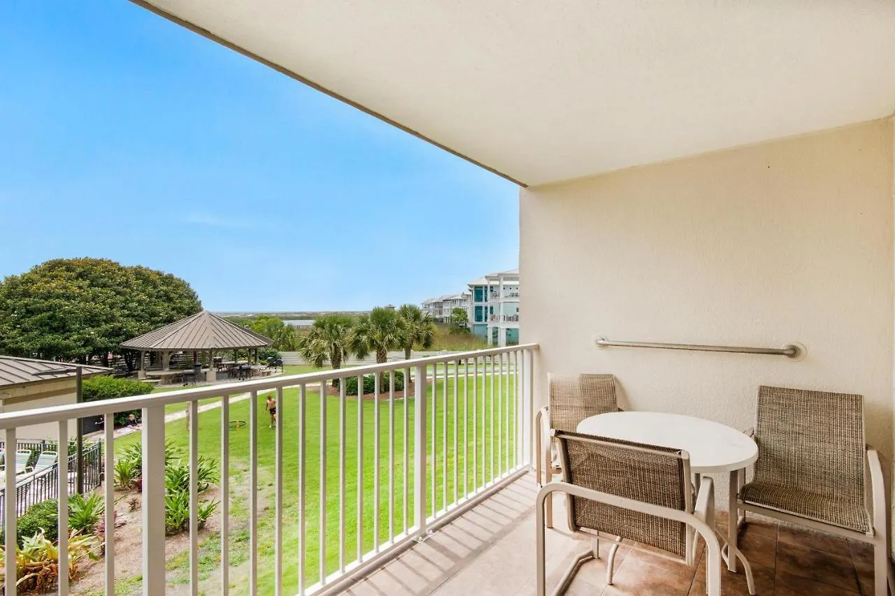 The Islander 214 * Destin