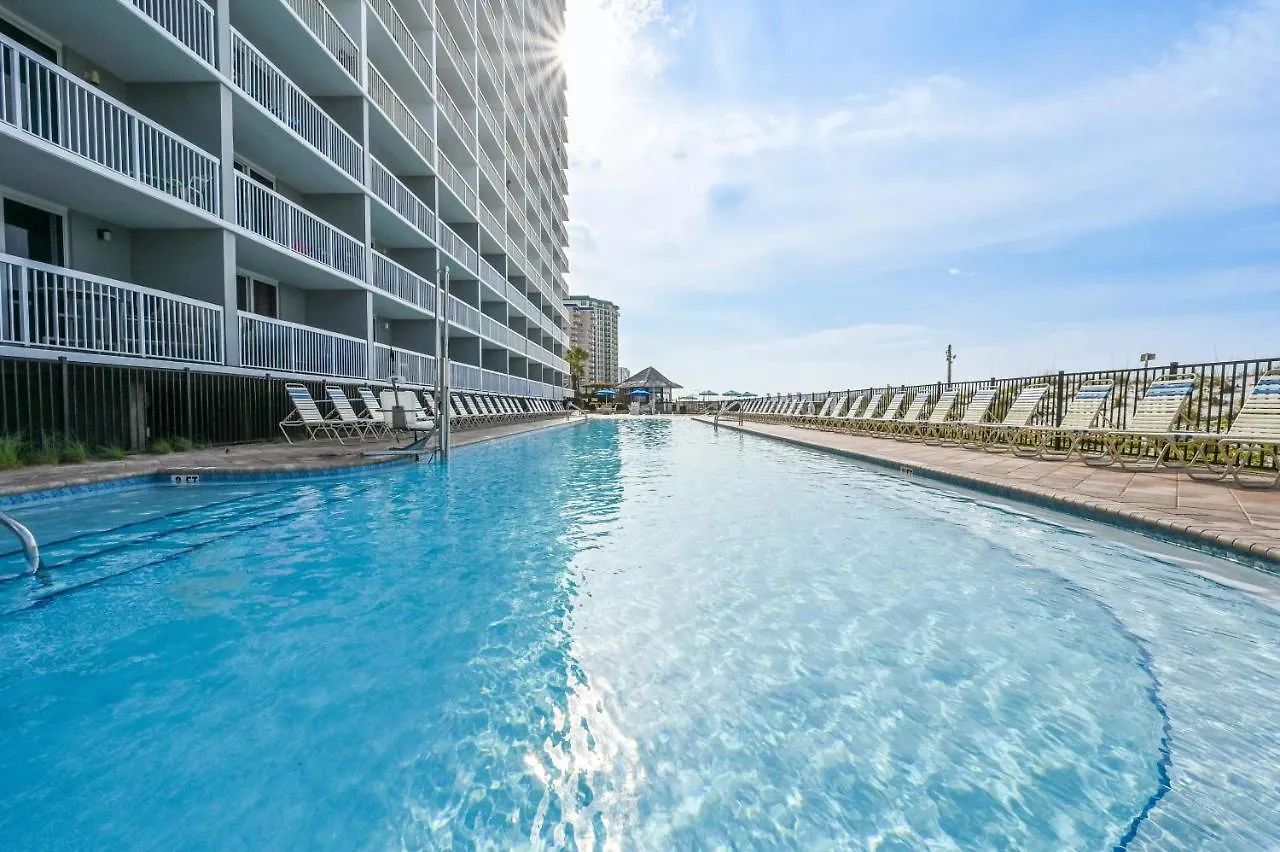 Pelican 818 Apartment