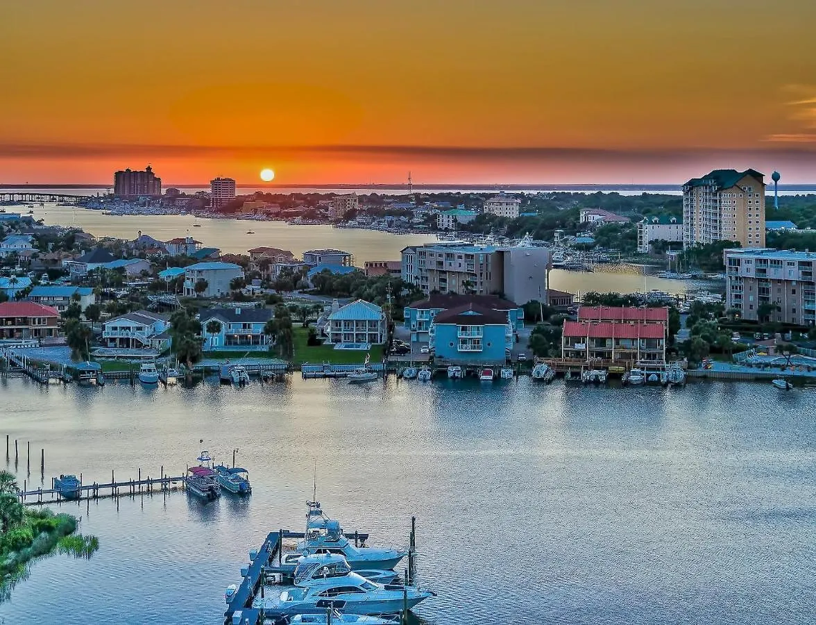 Harbor Landing 602a