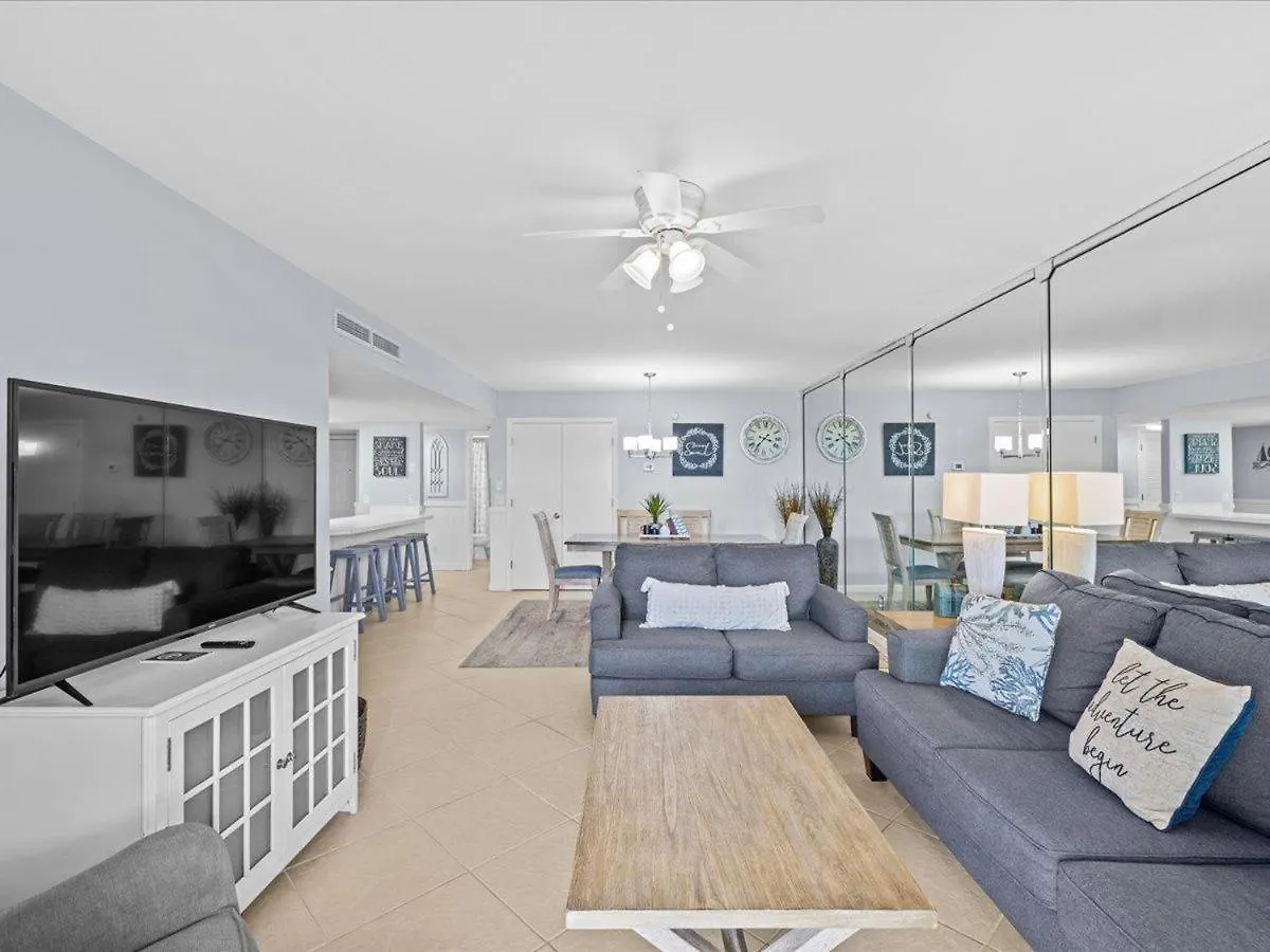 Surf And Racquet Unit 102 * Destin