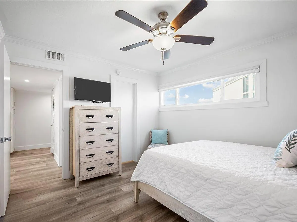 Holiday home Surf And Racquet Unit 524 *