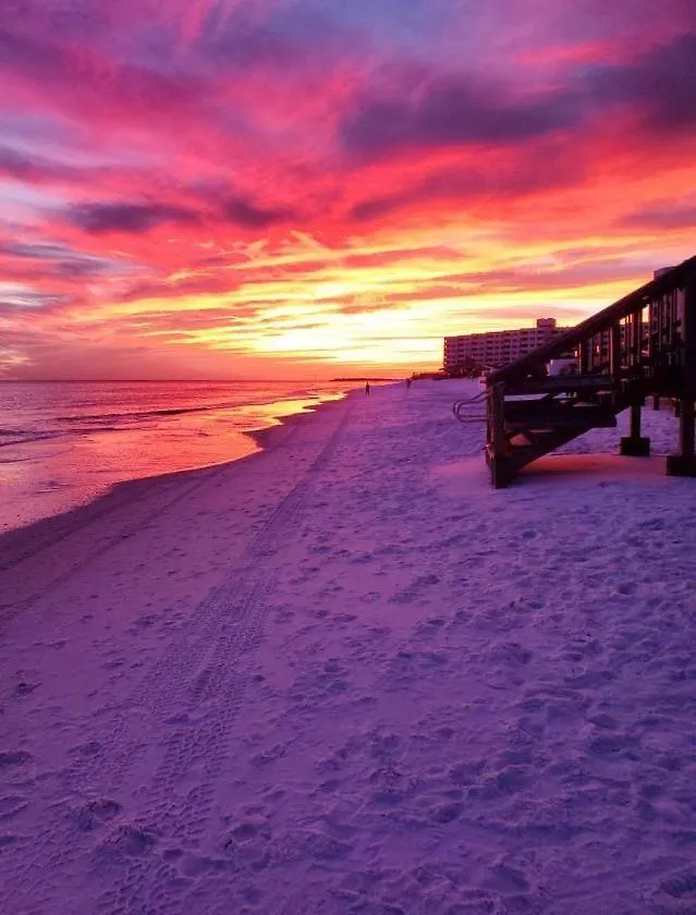 Surf And Racquet Unit 713 Semesterbostad Destin