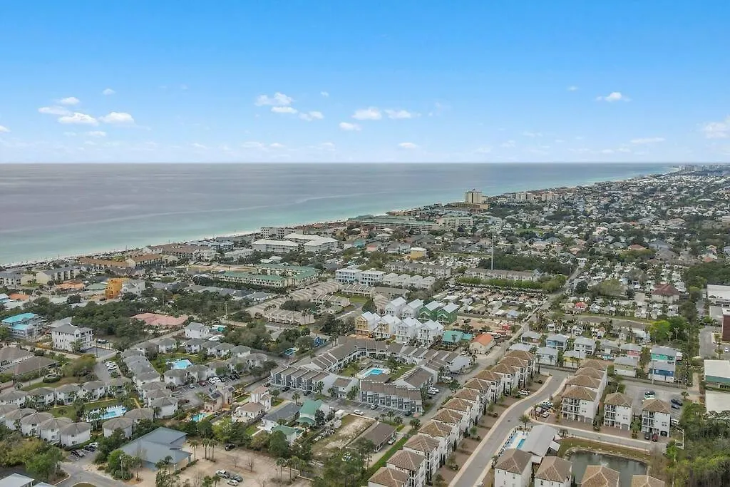 Holiday home Blessing A 2 Bedroom 2.5-bathroom Townhouse That Sleeps Up To 10 In Miramar Beach, Fl Destin