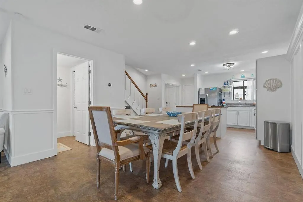 Blessing A 2 Bedroom 2.5-bathroom Townhouse That Sleeps Up To 10 In Miramar Beach, Fl Holiday home