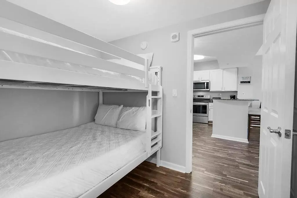 Apartment Beautiful Junior Near The Palms In Destin