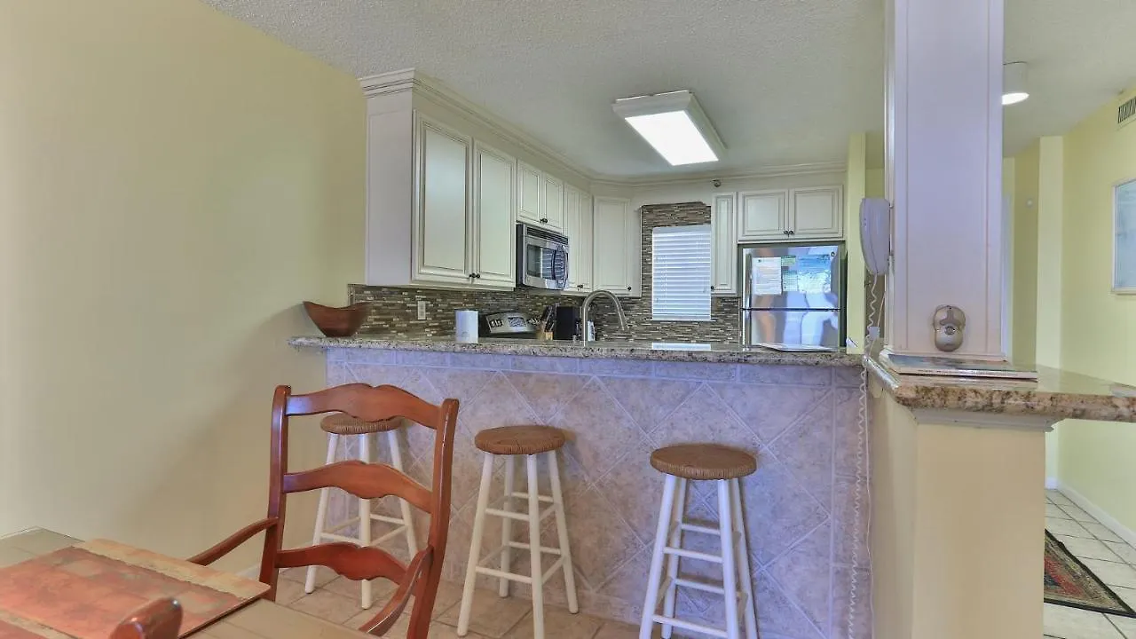 On The Gulf 302 - Perfect Location For A Family Getaway *