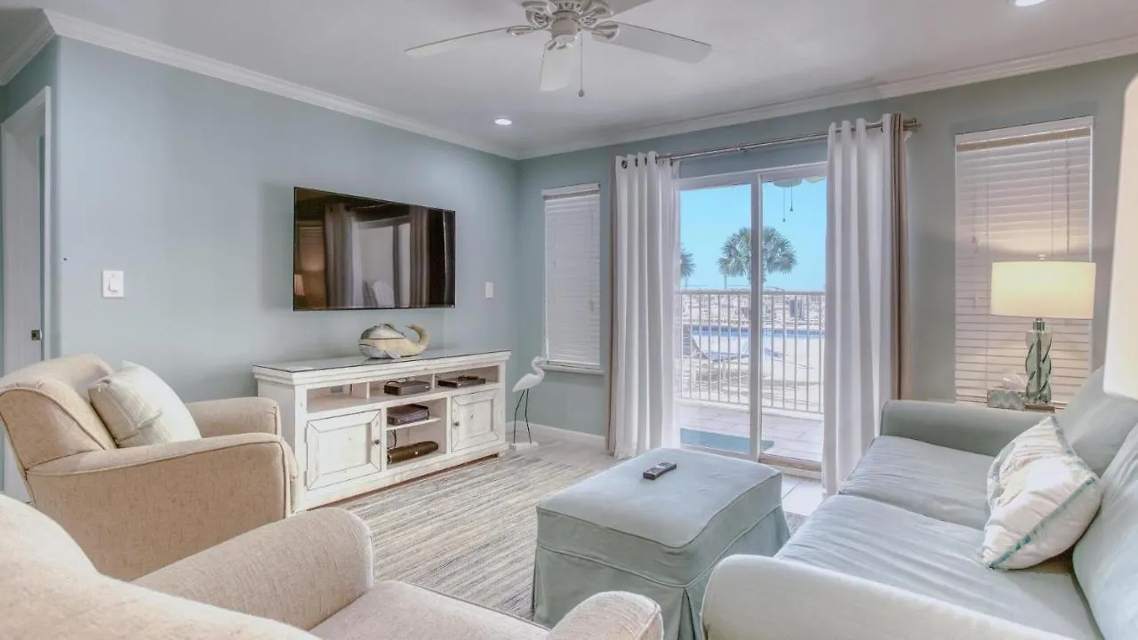 Poolside 106 - Updated Beachfront On Isle In Feriehus Destin