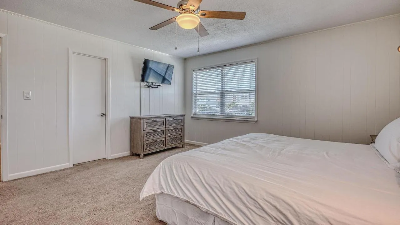The Back Porch - Is A Relaxing 4 Bedroom 3 Bathroom House On Isle * 데스틴