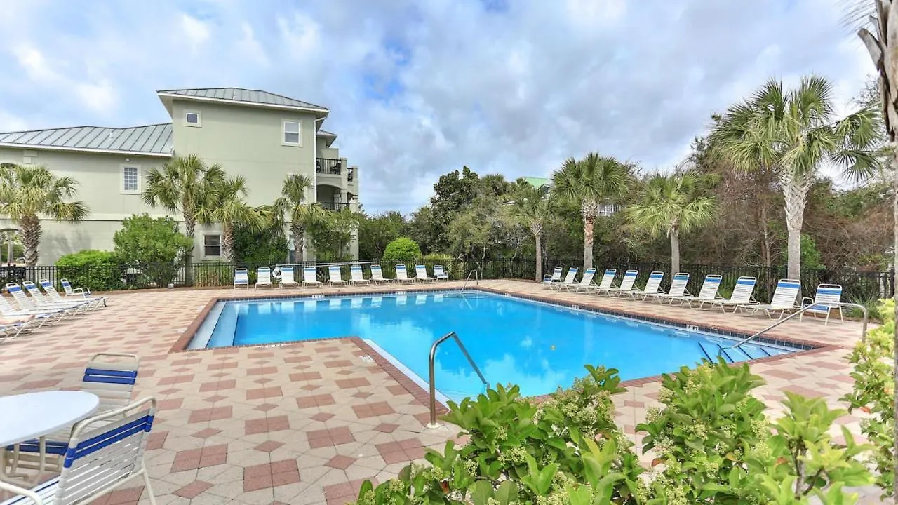 Playa Blanca - Steps To The Sleeps 14 Has Community Pool Holiday home Destin