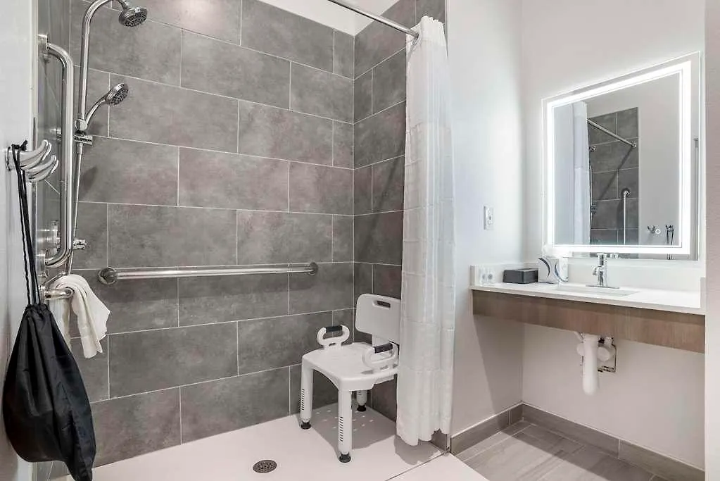 Comfort & Destin Near Henderson *