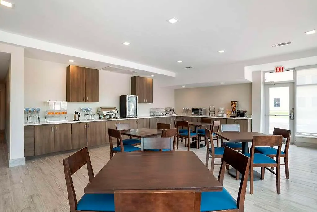 Hotel Comfort & Destin Near Henderson *