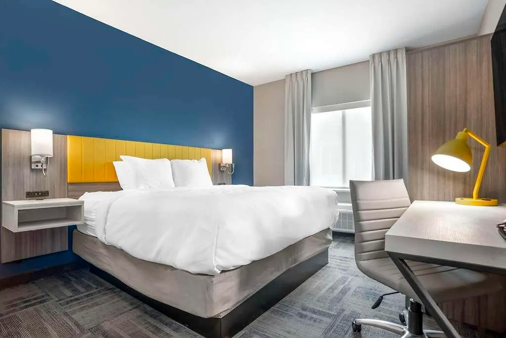 Comfort & Destin Near Henderson Hotel *