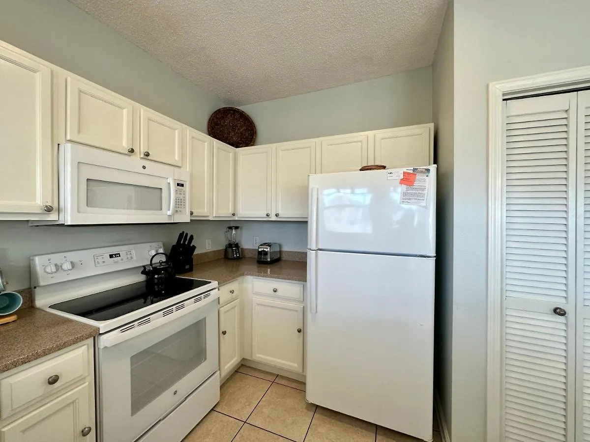 Sandpiper Cove 9111 *