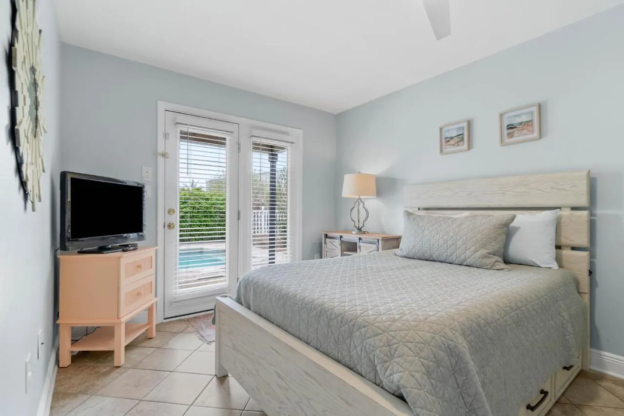 Serenity Coastal Comfort Redefined Destin