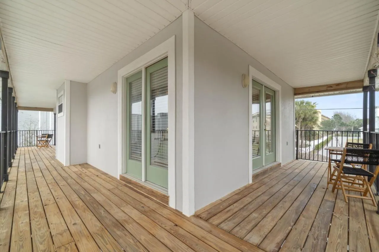 Serenity Coastal Comfort Redefined Destin