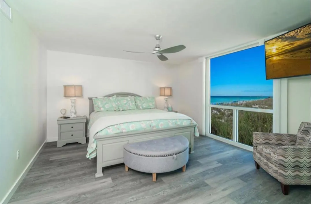 Front Relaxing Get Away On Beautiful Emerald Coast * Destin