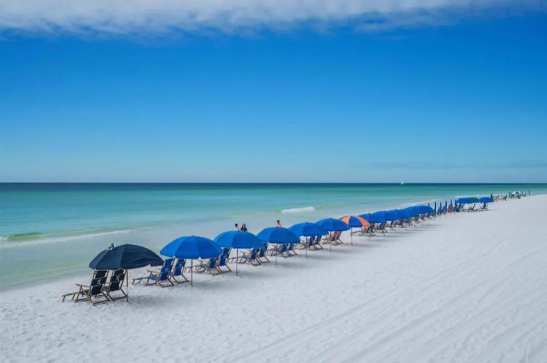 Front Relaxing Get Away On Beautiful Emerald Coast