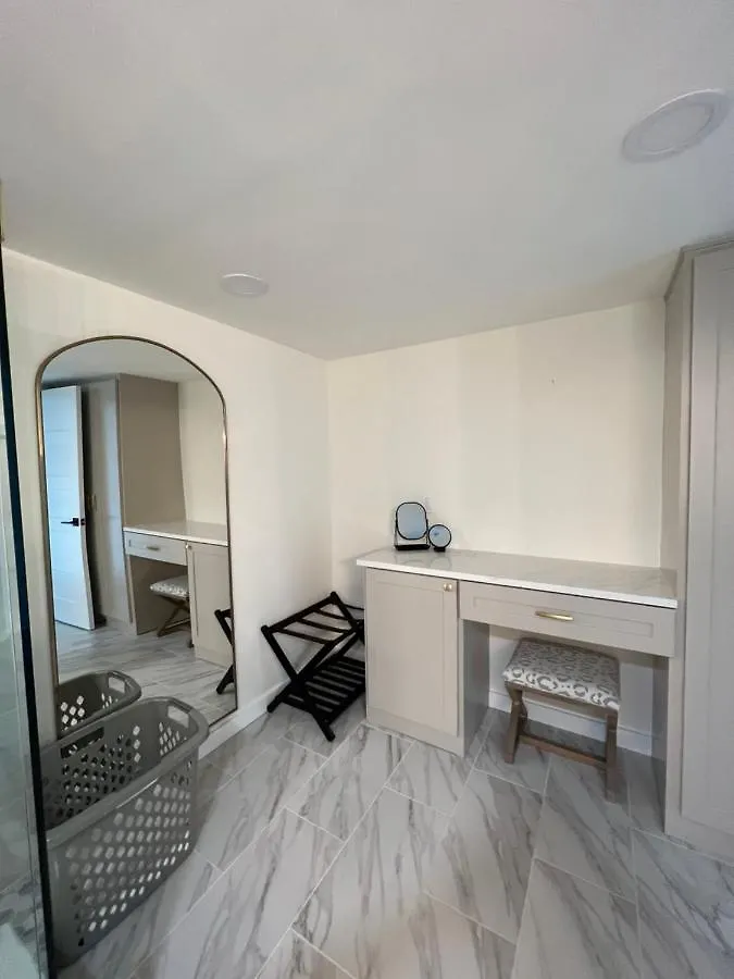 Front Relaxing Get Away On Beautiful Emerald Coast Aparthotel *